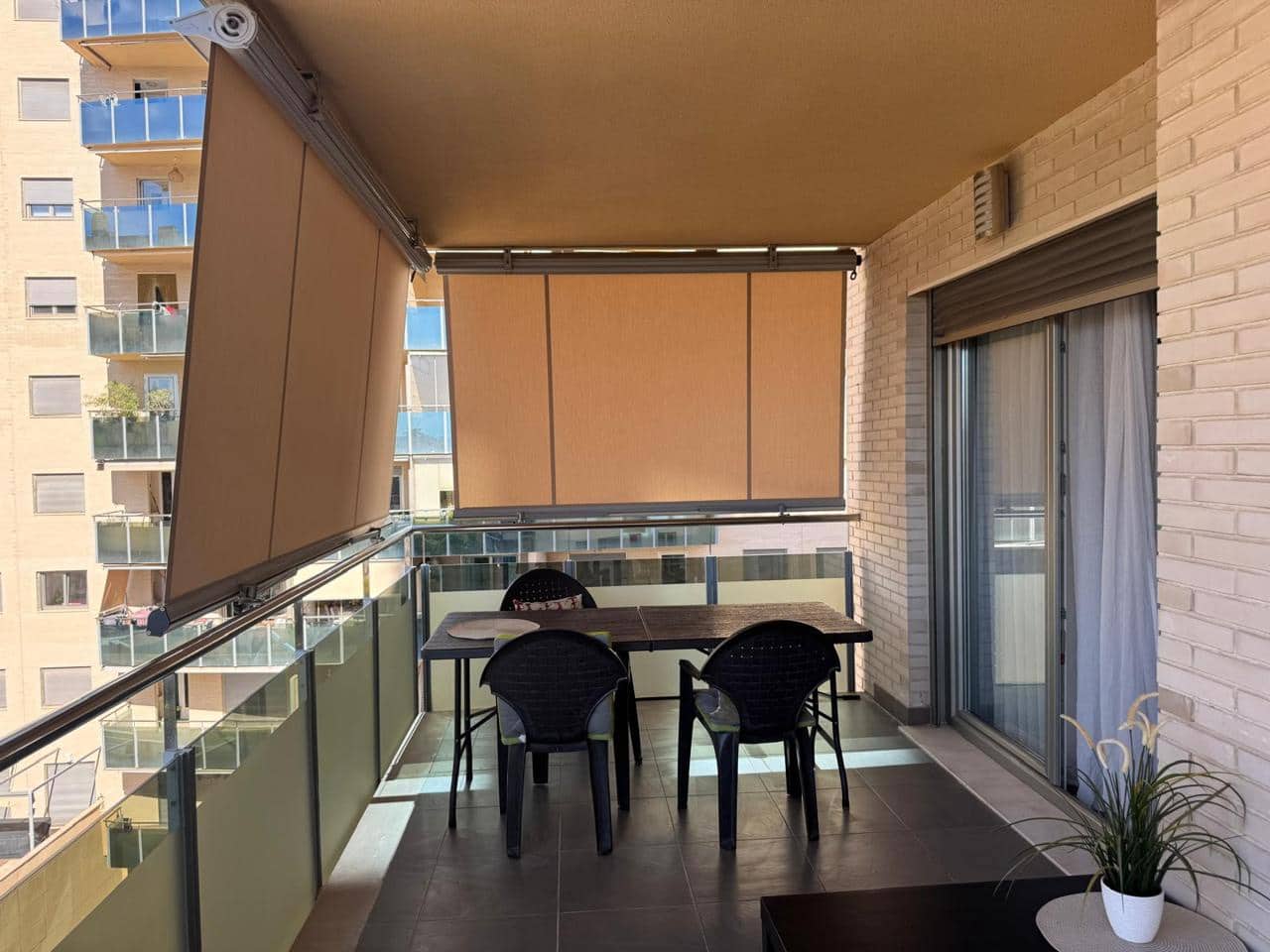 2 makuuhuone Asunto myytävänä paikassa El Campello - 305 000 € (Ref: 9307116)