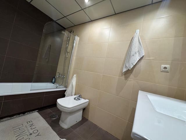 2 makuuhuone Asunto myytävänä paikassa El Campello - 305 000 € (Ref: 9307116)