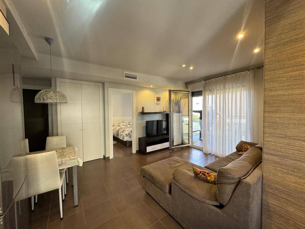 2 makuuhuone Asunto myytävänä paikassa El Campello - 305 000 € (Ref: 9307116)