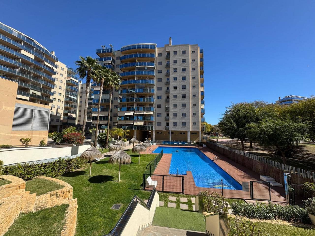 2 makuuhuone Asunto myytävänä paikassa El Campello - 305 000 € (Ref: 9307116)