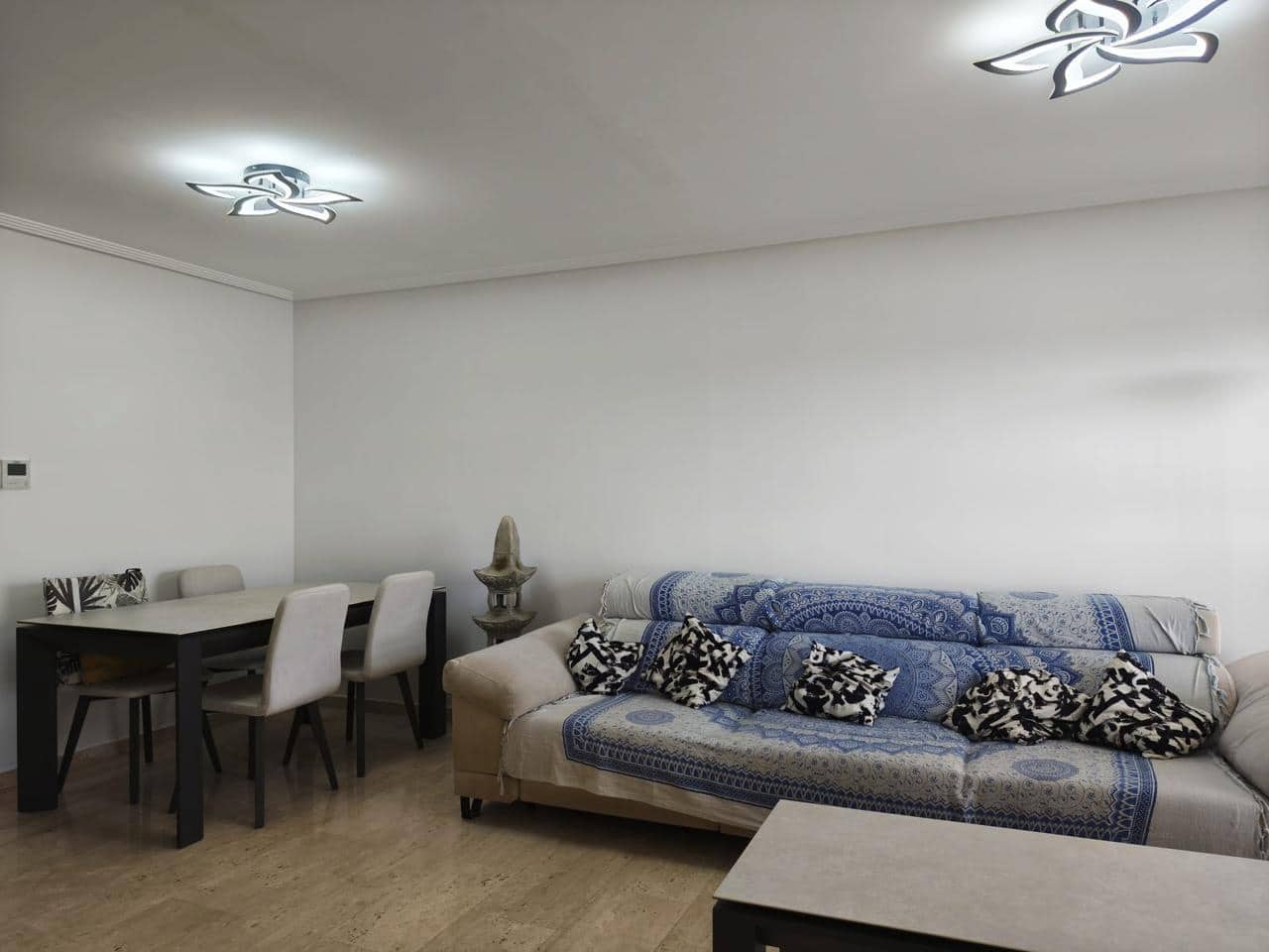 4 soverom Villa til salgs i Monforte del Cid med garasje - € 260 000 (Ref: 9316984)