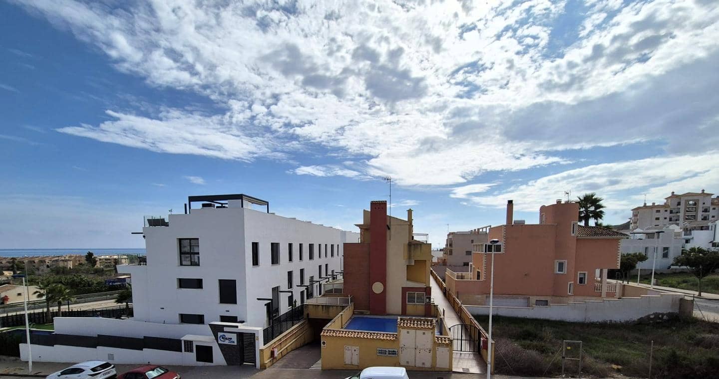 3 soverom Villa til salgs i Guardamar del Segura med svømmebasseng garasje - € 449 000 (Ref: 9319998)