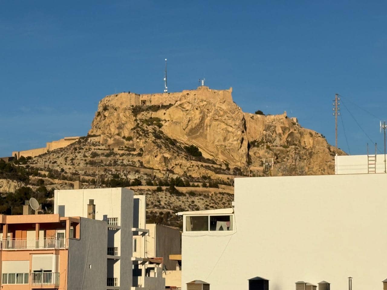 3 makuuhuone Asunto myytävänä paikassa Alicante kaupunki - 642 900 € (Ref: 9330069)