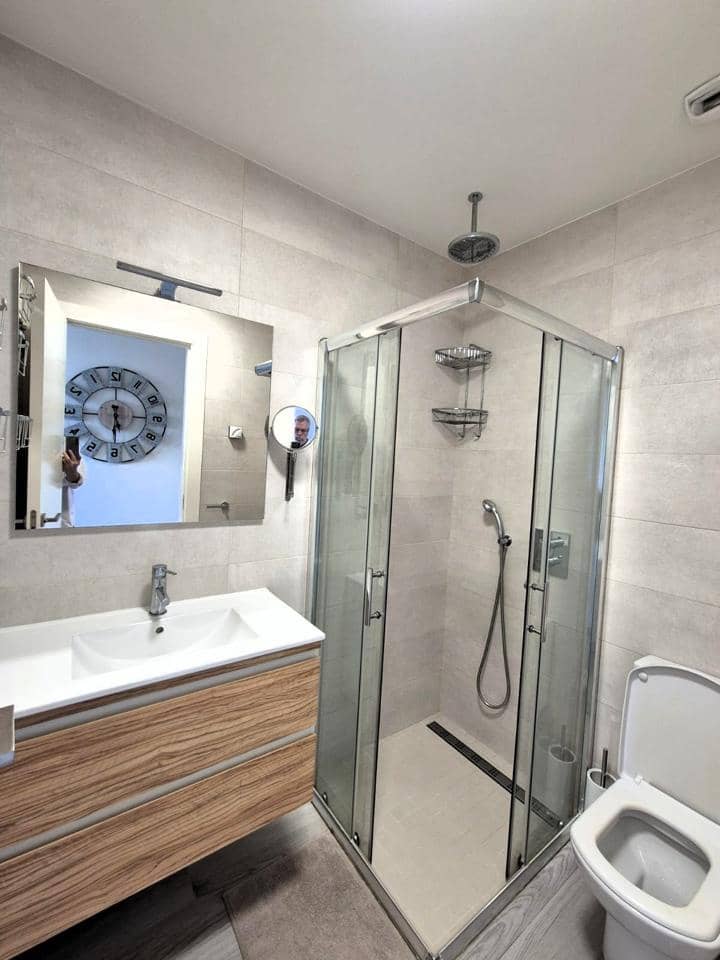 Piso de 2 habitaciones en Guardamar del Segura en venta con garaje - 270.000 € (Ref: 9336921)