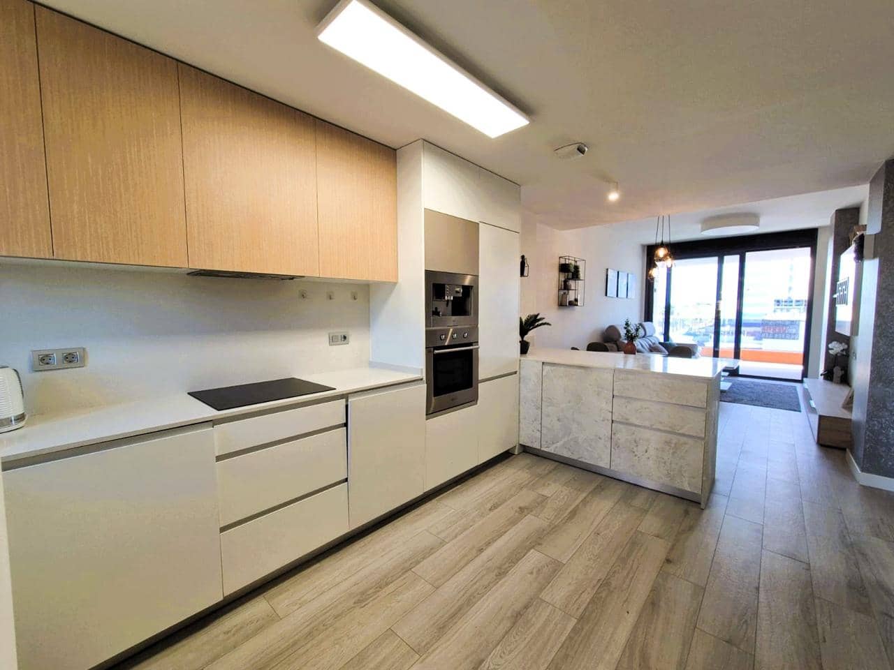 Piso de 2 habitaciones en Guardamar del Segura en venta con garaje - 270.000 € (Ref: 9336921)