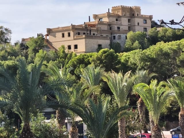 4 makuuhuone Asunto myytävänä paikassa Coveta Fuma, El Campello - 515 000 € (Ref: 9357939)