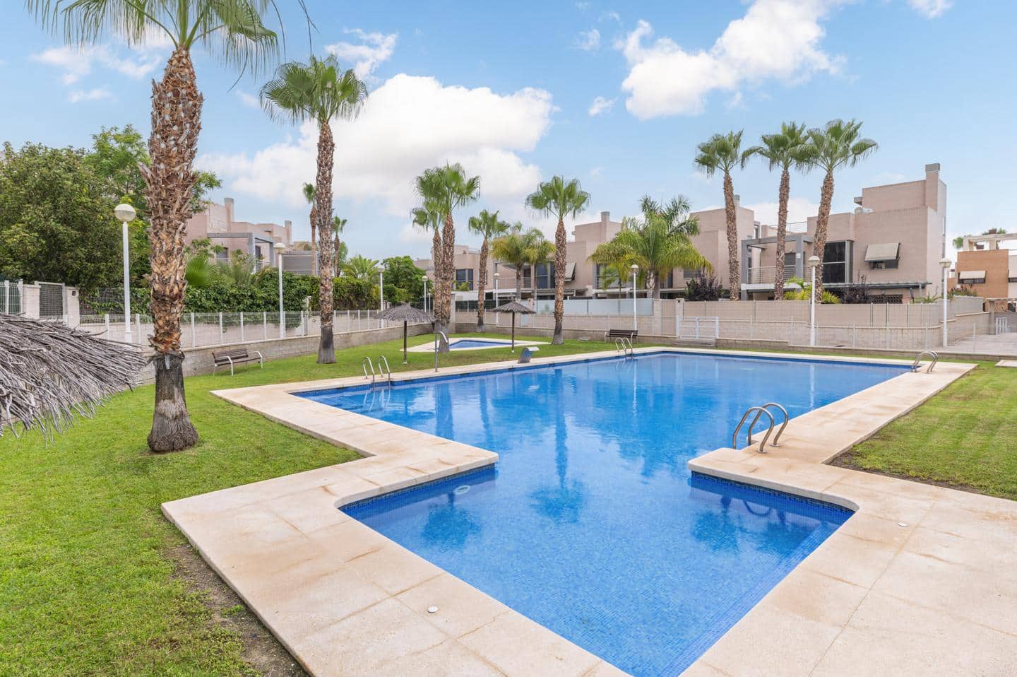 5 bedroom Villa for sale in Muchamiel / Mutxamel with pool - € 700,000 (Ref: 9379719)