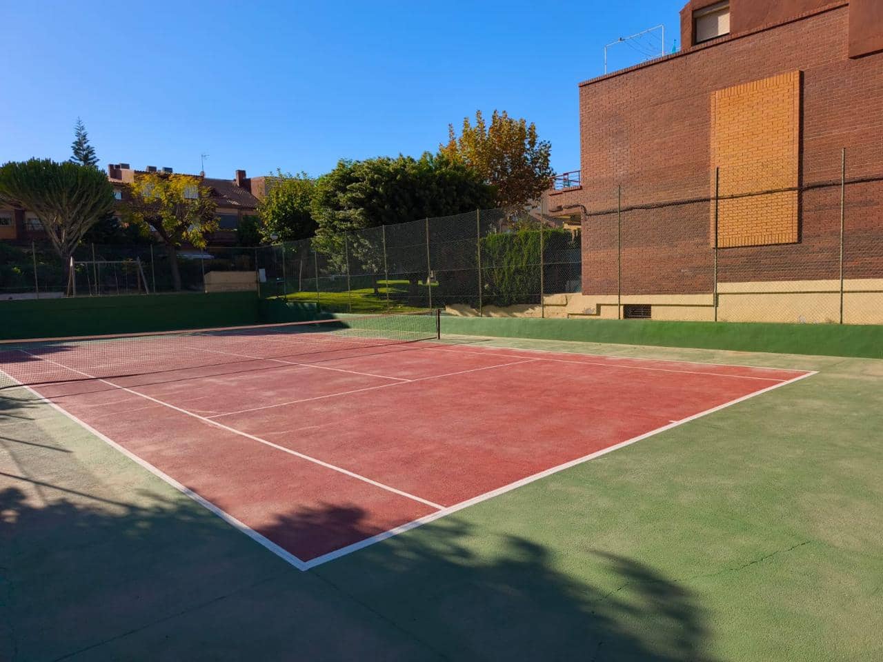 3 quarto Apartamento para arrendar em Alicante cidade com piscina garagem - 1 200 € (Ref: 9411314)