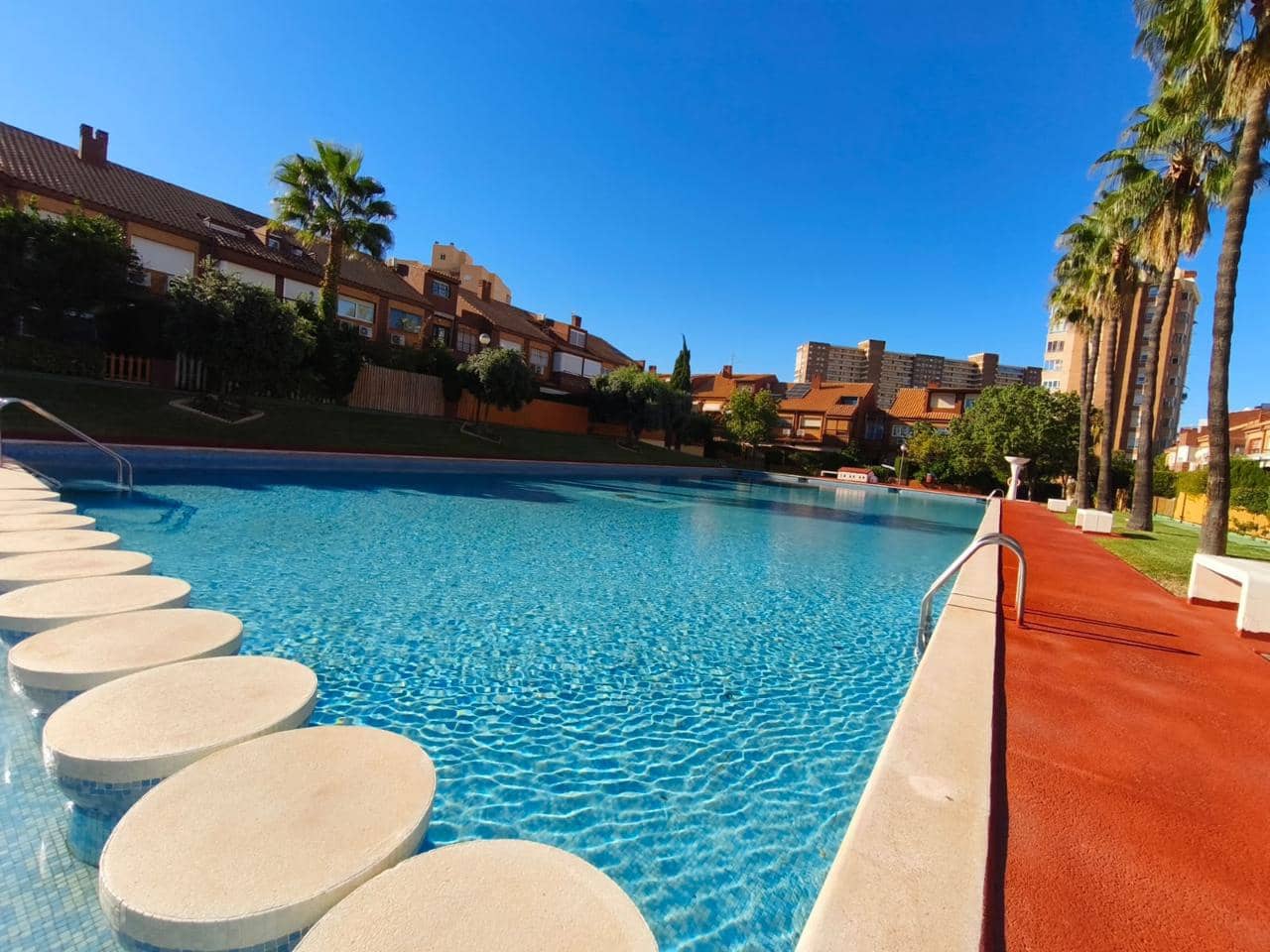 3 quarto Apartamento para arrendar em Alicante cidade com piscina garagem - 1 200 € (Ref: 9411314)