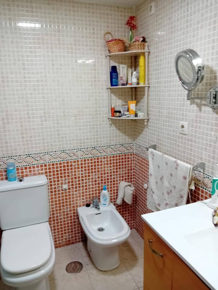 2 sovrum Lägenhet till salu i Alicante stad med pool garage - 340 000 € (Ref: 9415091)