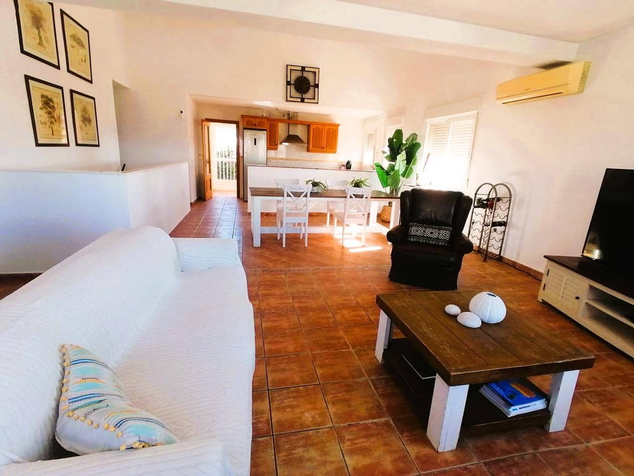 5 bedroom Villa for sale in Busot - € 595,000 (Ref: 9421493)