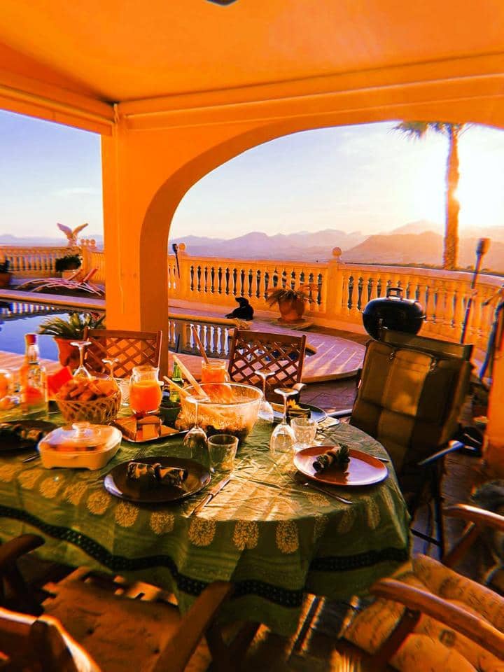 5 bedroom Villa for sale in Busot - € 595,000 (Ref: 9421493)