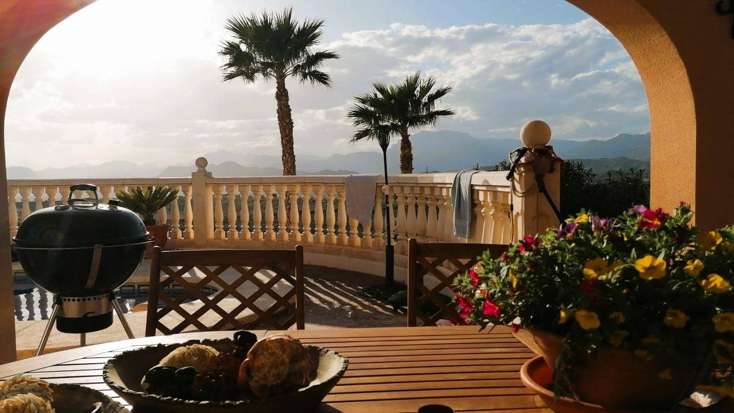 5 bedroom Villa for sale in Busot - € 595,000 (Ref: 9421493)