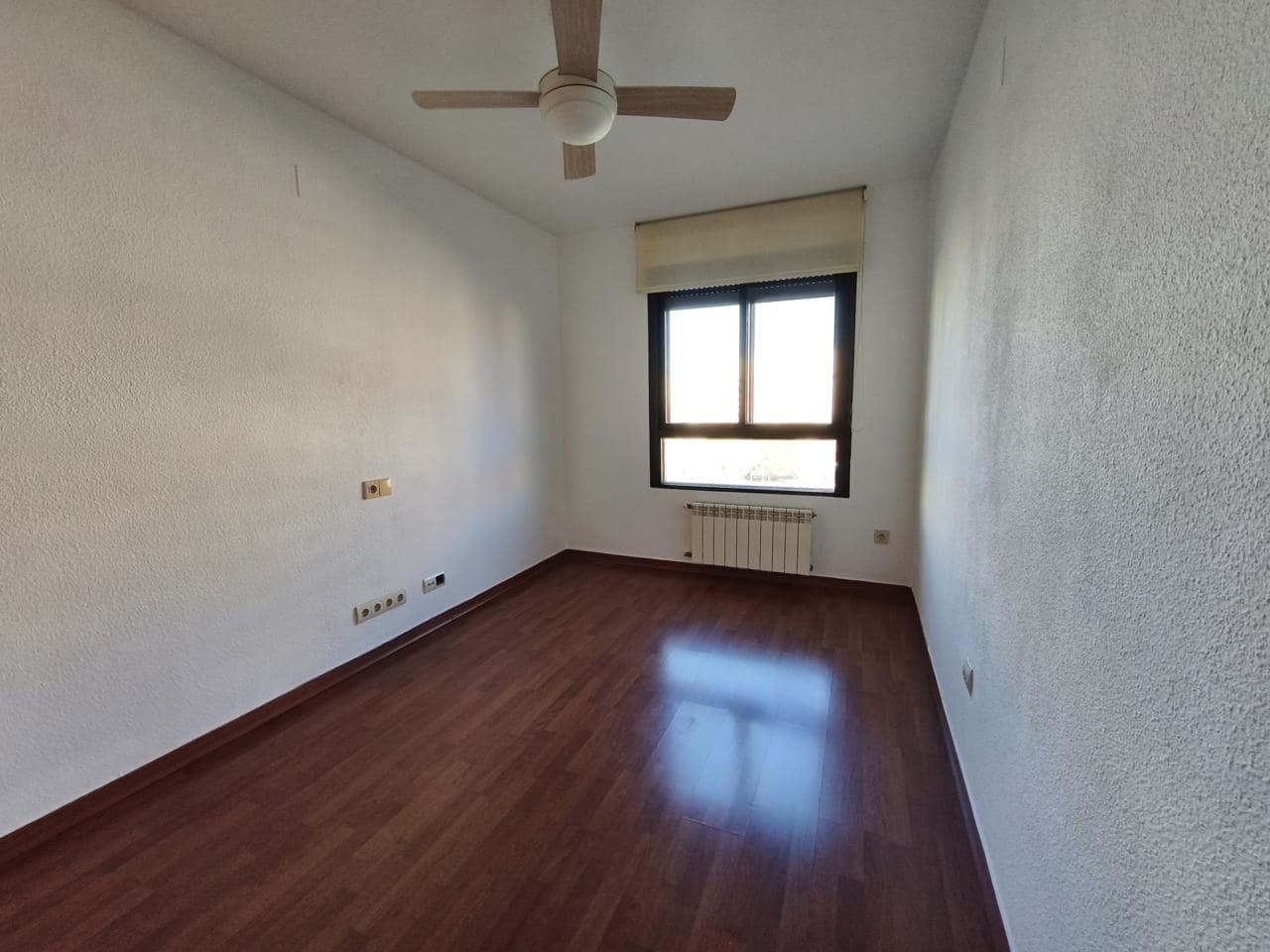 4 soveværelse Lejlighed til leje i Alicante by med swimmingpool garage - € 1.450 (Ref: 9421680)