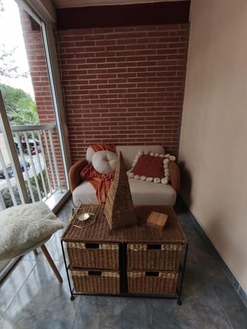 2 soveværelse Lejlighed til leje i Albufereta, Alicante by med swimmingpool garage - € 900 (Ref: 9438537)