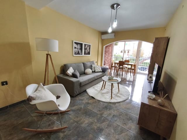 2 soveværelse Lejlighed til leje i Albufereta, Alicante by med swimmingpool garage - € 900 (Ref: 9438537)