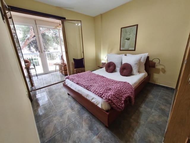 2 soveværelse Lejlighed til leje i Albufereta, Alicante by med swimmingpool garage - € 900 (Ref: 9438537)