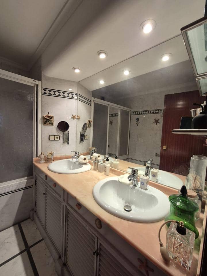 Piso de 4 habitaciones en Alicante / Alacant ciudad en venta con garaje - 395.000 € (Ref: 9490869)