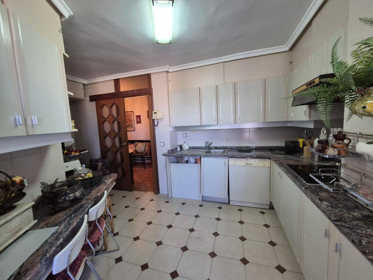 Piso de 4 habitaciones en Alicante / Alacant ciudad en venta con garaje - 395.000 € (Ref: 9490869)