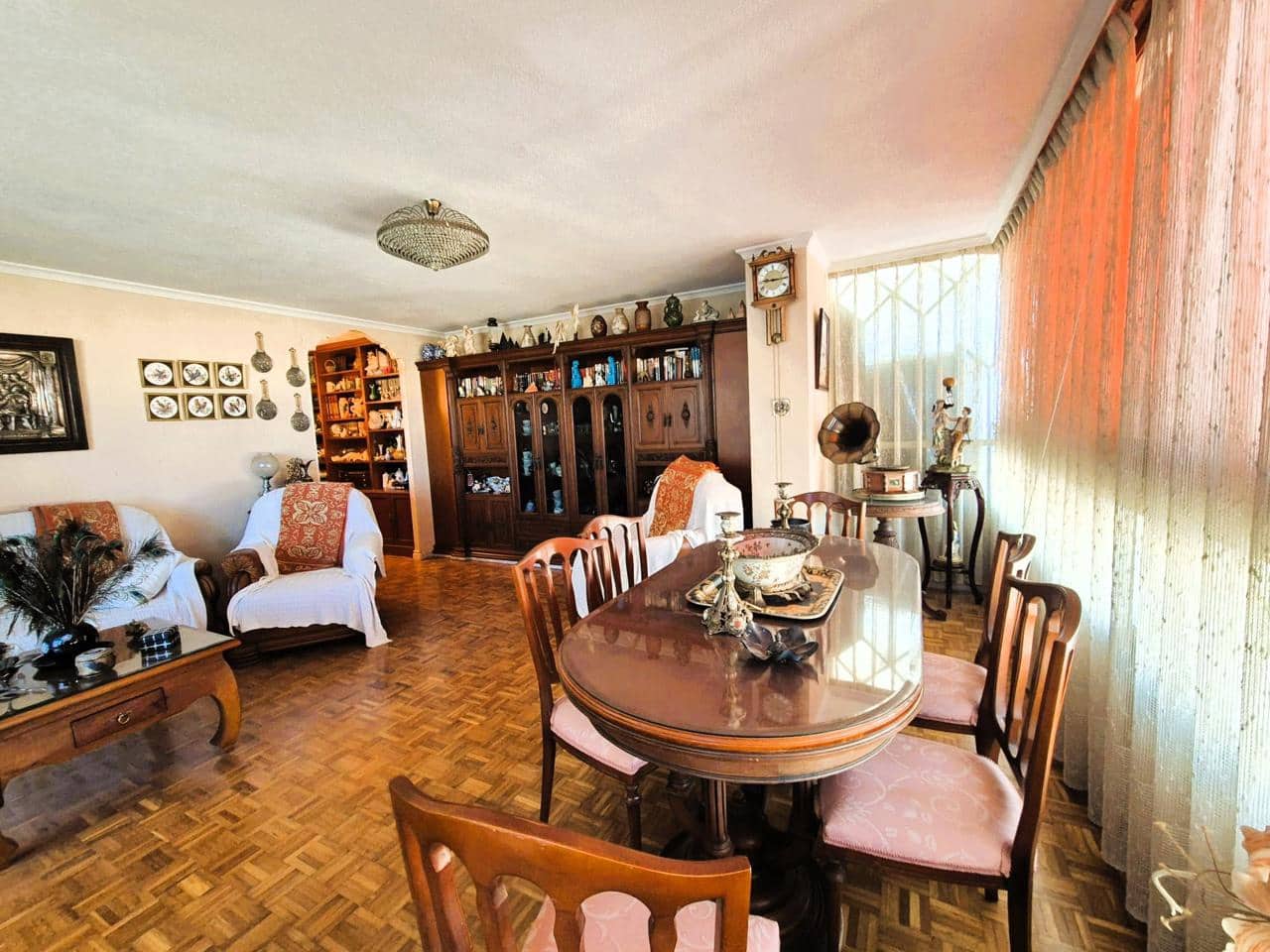 Piso de 4 habitaciones en Alicante / Alacant ciudad en venta con garaje - 395.000 € (Ref: 9490869)