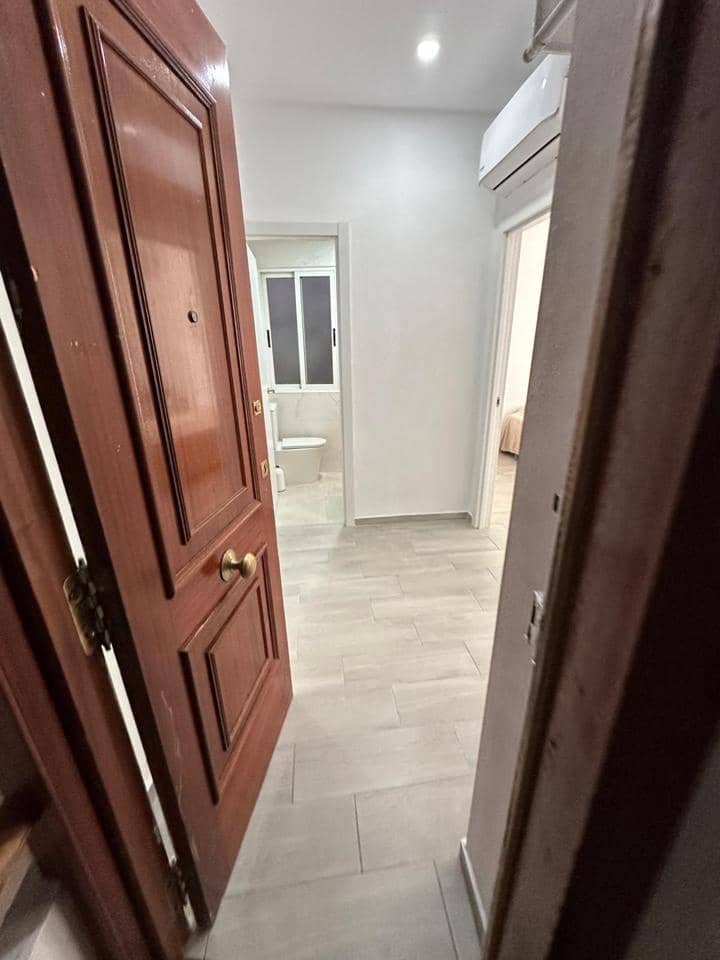 2 bedroom Flat for sale in Alicante / Alacant city - € 155,000 (Ref: 9491653)