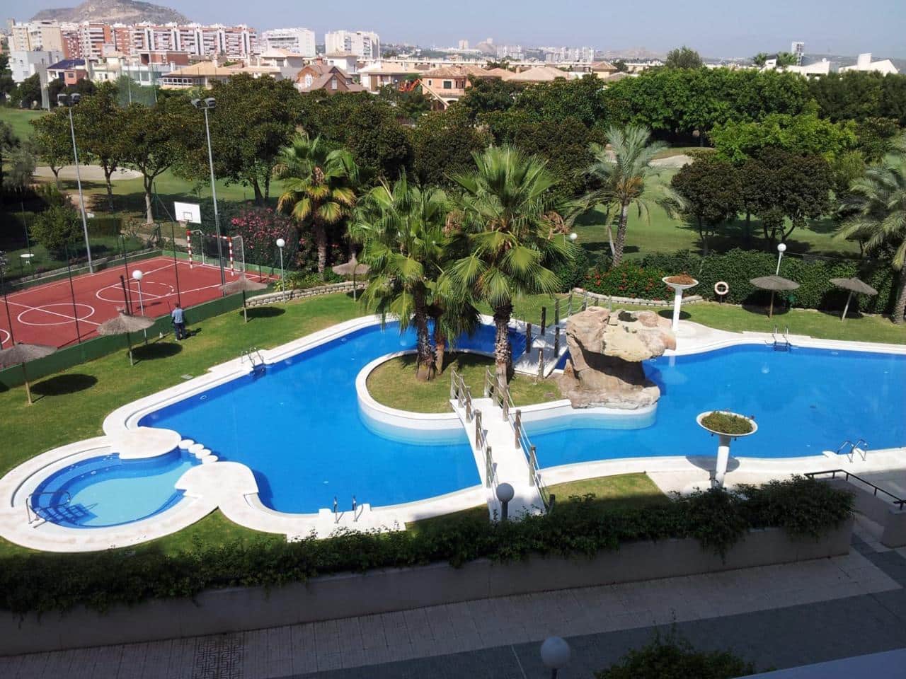 2 slaapkamer Flat te koop in Alicante stad - € 450.000 (Ref: 9528868)