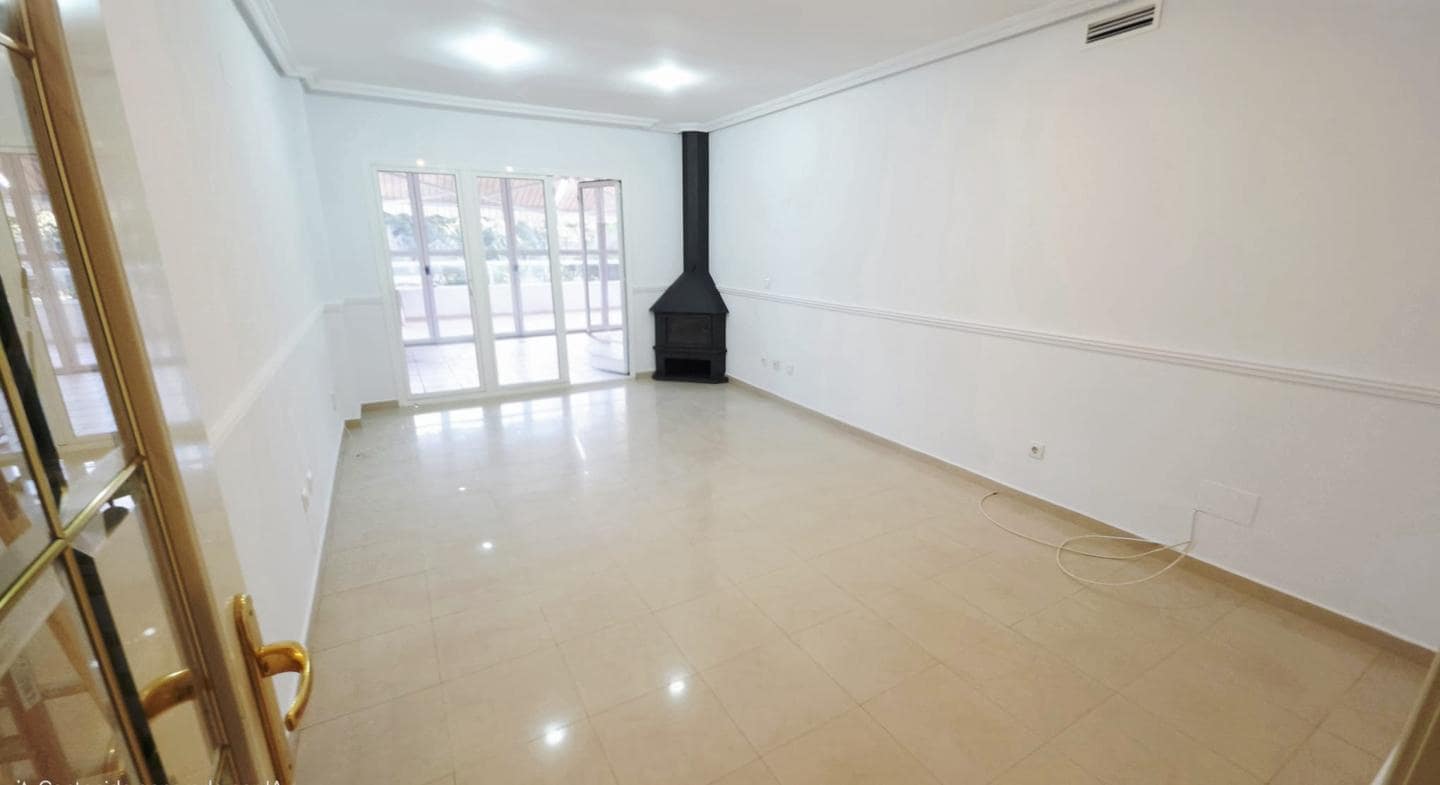 2 slaapkamer Flat te koop in Alicante stad - € 450.000 (Ref: 9528868)