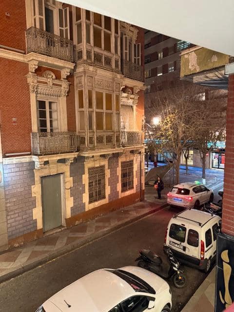 Piso de 2 habitaciones en Alicante / Alacant ciudad en alquiler - 1.200 € (Ref: 9532171)