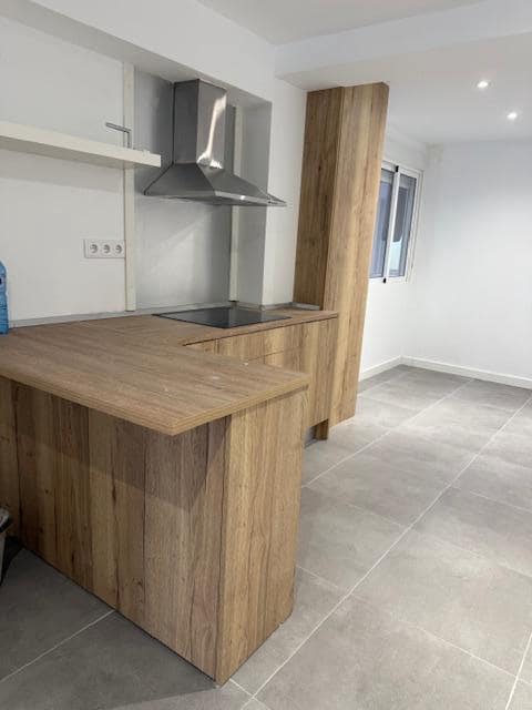 Piso de 2 habitaciones en Alicante / Alacant ciudad en alquiler - 1.200 € (Ref: 9532171)