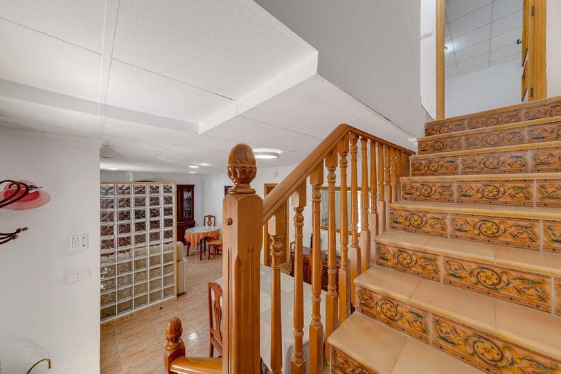 3 sovrum Villa till salu i Guardamar del Segura - 215 000 € (Ref: 9532623)