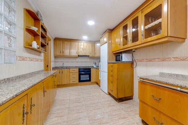 3 sovrum Villa till salu i Zona Pueblo, Guardamar del Segura - 215 000 € (Ref: 9532623)