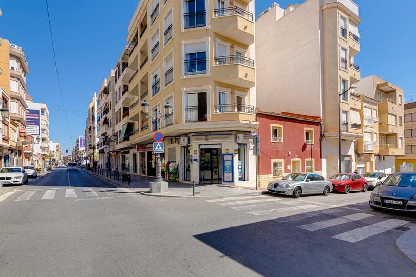 3 sovrum Villa till salu i Guardamar del Segura - 215 000 € (Ref: 9532623)