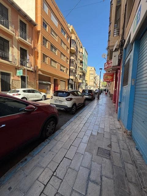 3 makuuhuone Asunto myytävänä paikassa Alicante kaupunki - 425 000 € (Ref: 9547237)