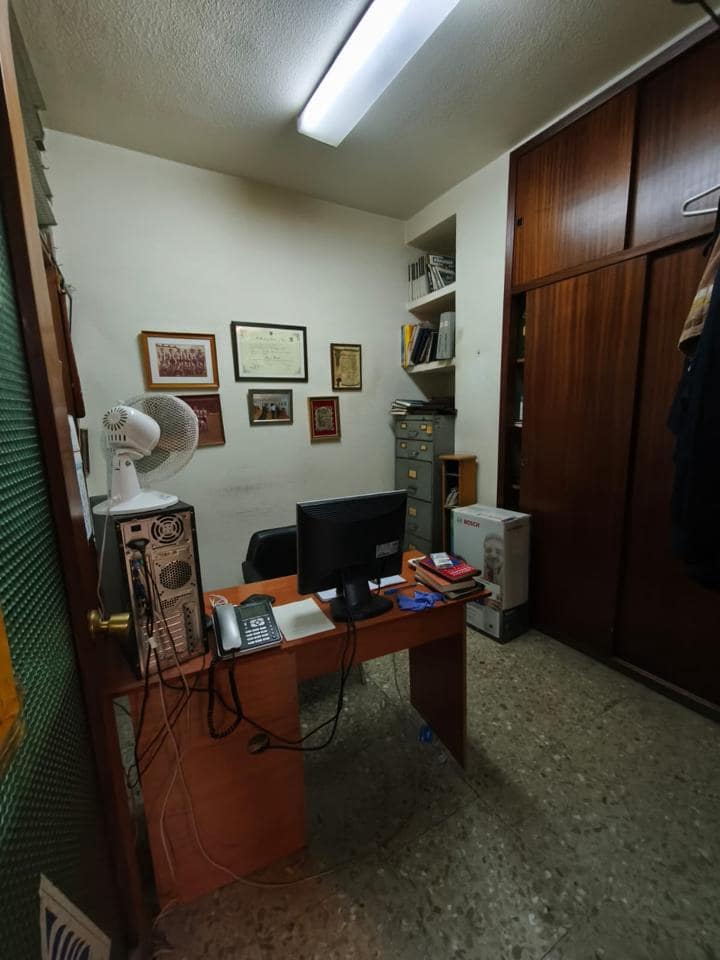 3 soveværelse Virksomhed til salg i Alicante by - € 290.000 (Ref: 9547238)