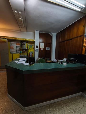 3 soveværelse Virksomhed til salg i Barrio del Centro, Alicante by - € 290.000 (Ref: 9547238)