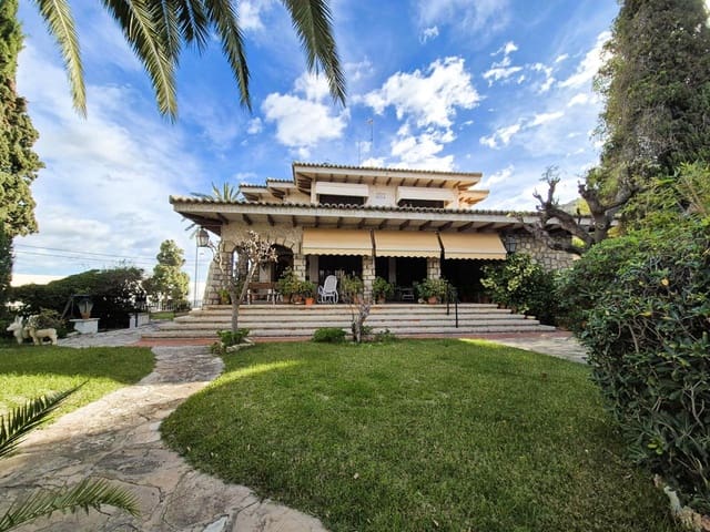 6 soverom Villa til salgs i Vistahermosa, Alicante by med svømmebasseng garasje - € 1 600 000 (Ref: 9550223)