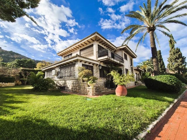 6 soverom Villa til salgs i Vistahermosa, Alicante by med svømmebasseng garasje - € 1 600 000 (Ref: 9550223)