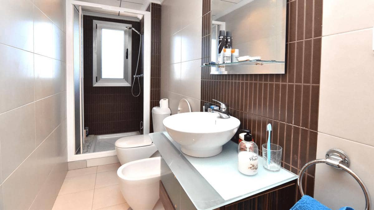 3 makuuhuone Huvila myytävänä paikassa Daya Vieja mukana uima-altaan 
autotalli - 287 000 € (Ref: 9573505)