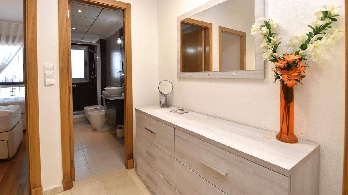 3 makuuhuone Huvila myytävänä paikassa Daya Vieja mukana uima-altaan 
autotalli - 287 000 € (Ref: 9573505)