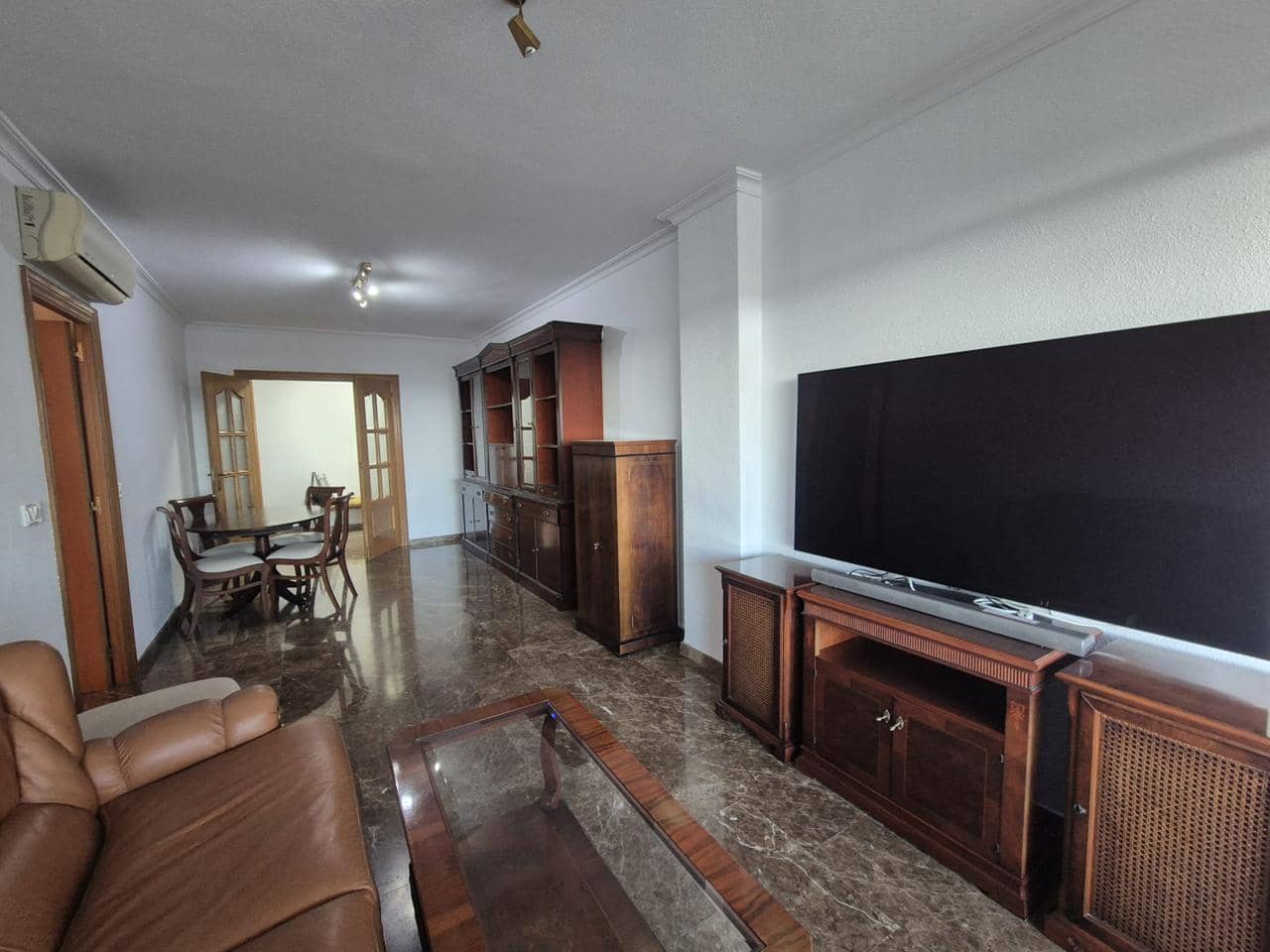 Piso de 4 habitaciones en Alicante / Alacant ciudad en alquiler - 1.700 € (Ref: 9573506)