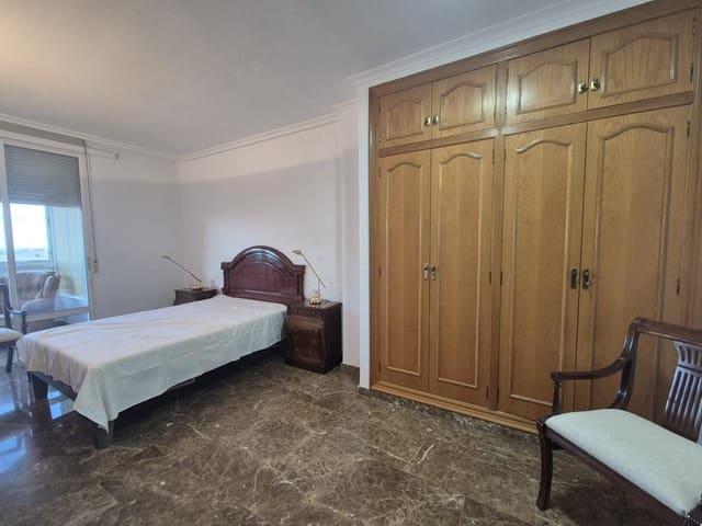 Piso de 4 habitaciones en Ensanche - Diputacion, Alicante / Alacant ciudad en alquiler - 1.700 € (Ref: 9573506)