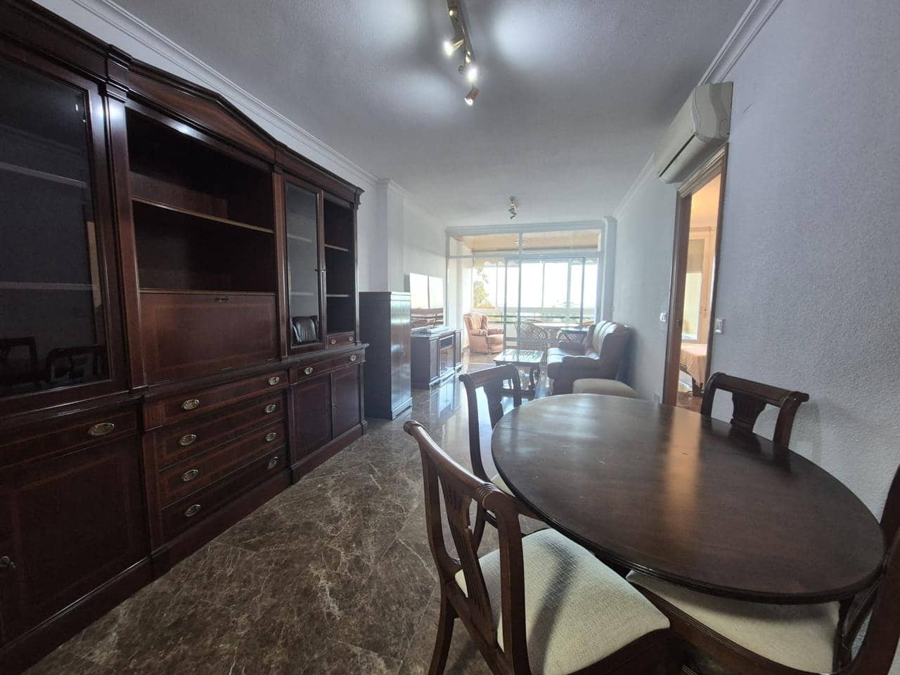 Piso de 4 habitaciones en Alicante / Alacant ciudad en alquiler - 1.700 € (Ref: 9573506)