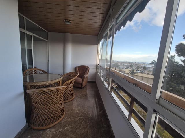 Piso de 4 habitaciones en Ensanche - Diputacion, Alicante / Alacant ciudad en alquiler - 1.700 € (Ref: 9573506)