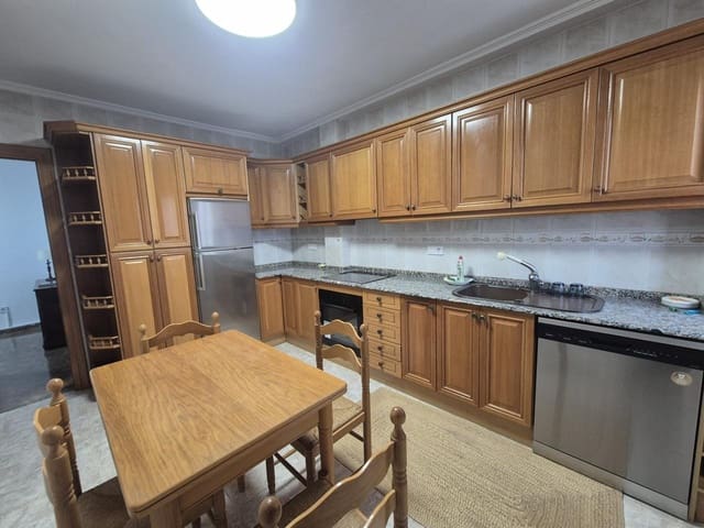 Piso de 4 habitaciones en Ensanche - Diputacion, Alicante / Alacant ciudad en alquiler - 1.700 € (Ref: 9573506)