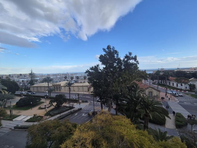 Piso de 4 habitaciones en Ensanche - Diputacion, Alicante / Alacant ciudad en alquiler - 1.700 € (Ref: 9573506)