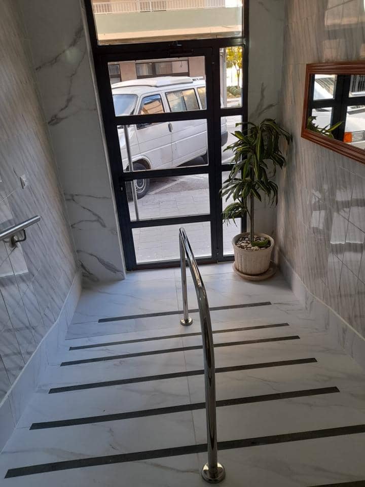 3 Zimmer Wohnung zu verkaufen in Alicante / Alacant Stadt - 205.000 € (Ref: 9575095)