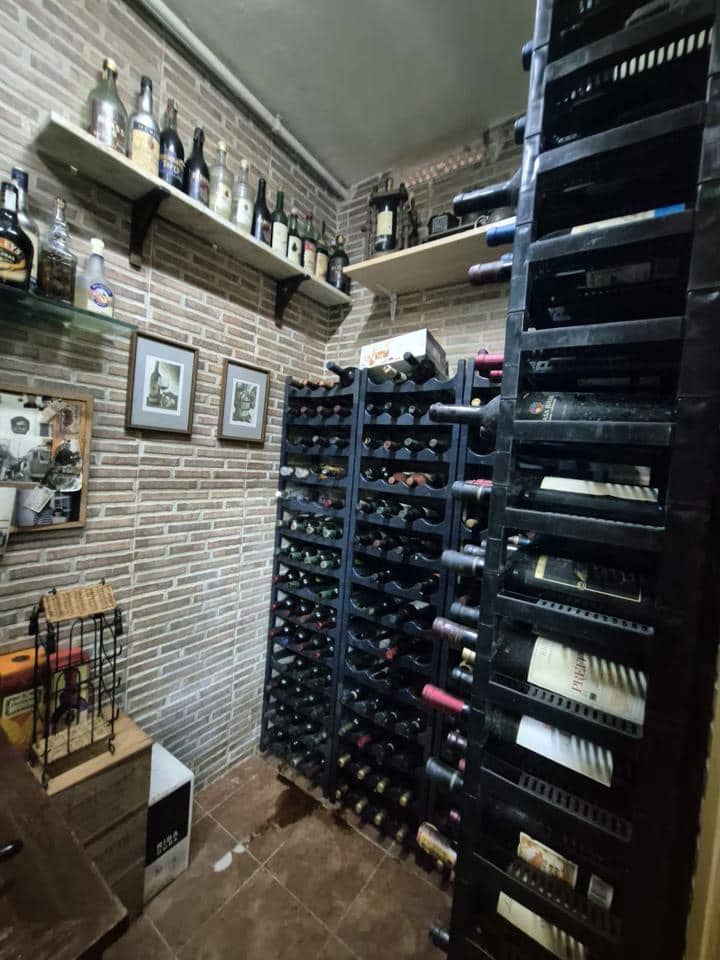 5 bedroom Villa for sale in Alicante / Alacant city with pool garage - € 890,000 (Ref: 9588446)