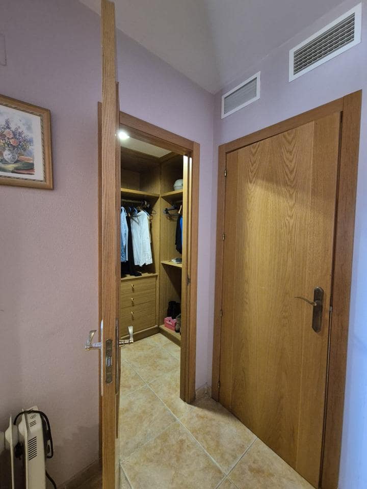 5 bedroom Villa for sale in Alicante / Alacant city with pool garage - € 890,000 (Ref: 9588446)