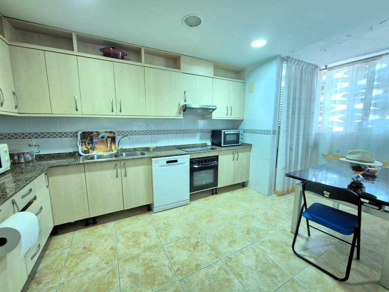 5 bedroom Villa for sale in Alicante / Alacant city with pool garage - € 890,000 (Ref: 9588446)