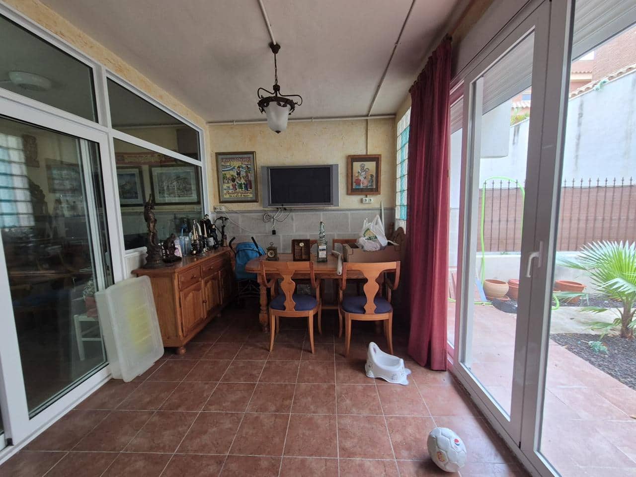 5 bedroom Villa for sale in Alicante / Alacant city with pool garage - € 890,000 (Ref: 9588446)